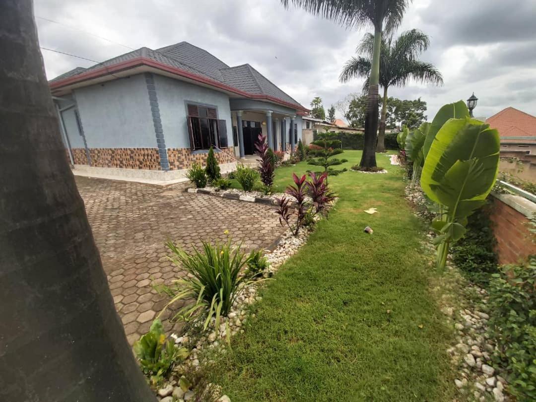 Comfort B&B Kigali Bagian luar foto