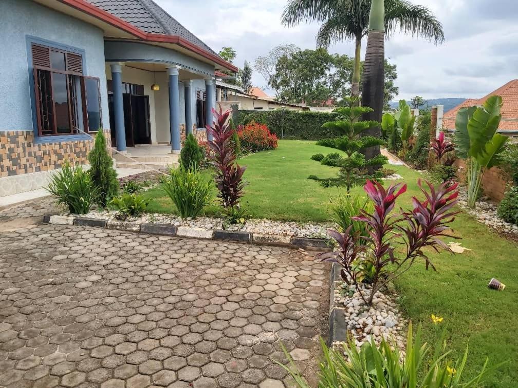Comfort B&B Kigali Bagian luar foto